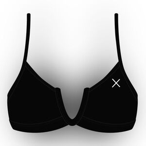 Boutine LA Manhattan Black V-Cut Top